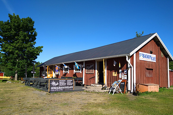 Backom Cafe och Pub