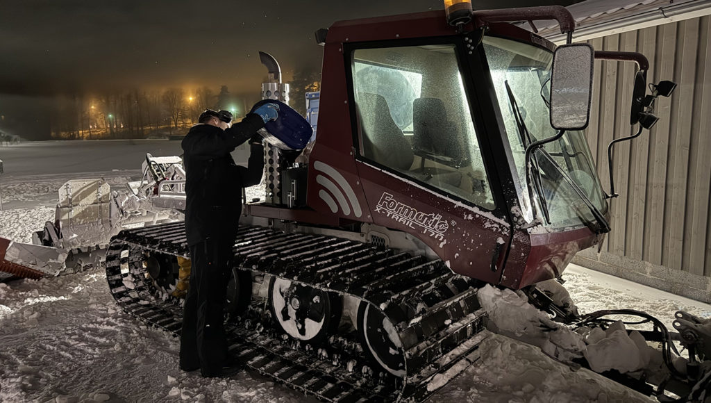 Lucas Johansson sätter olja i spårmaskinen